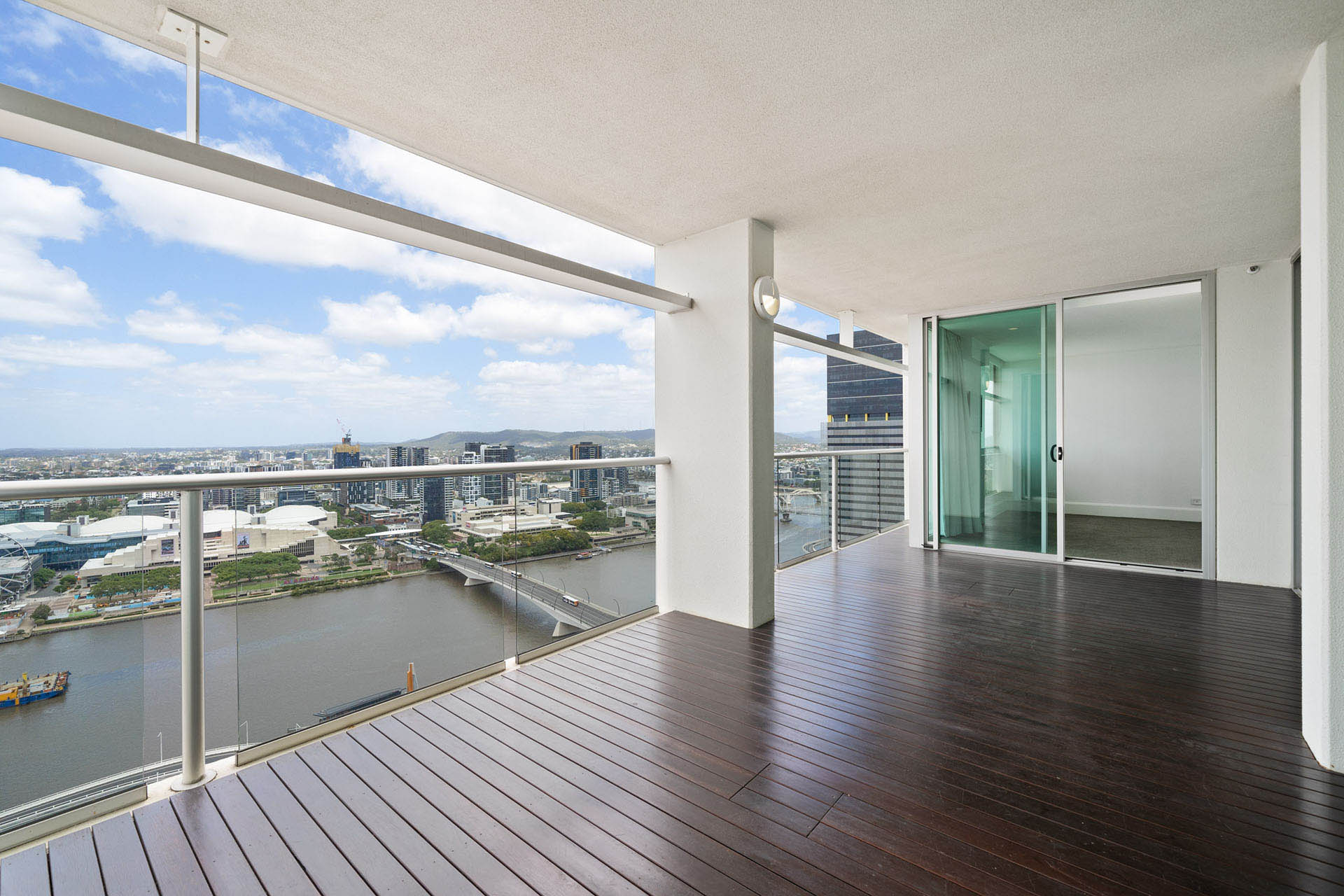 Brisbane Apartment Makeover Oaks Brisbane Casino